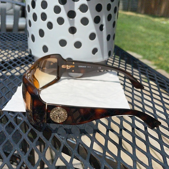 Vintage Versace Sunglasses - Picture 2 of 8